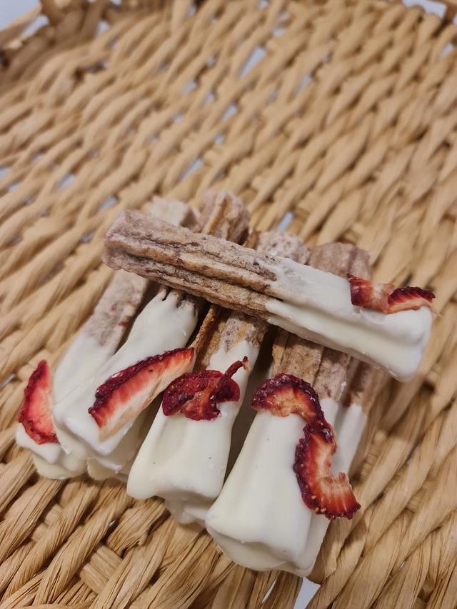 Strawberry Churros