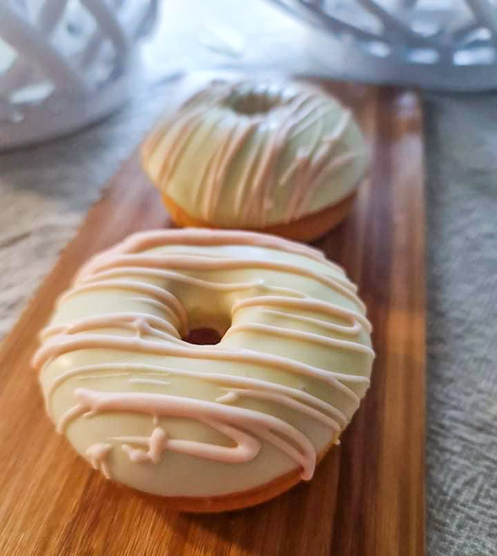 Doggie Doughnuts Large